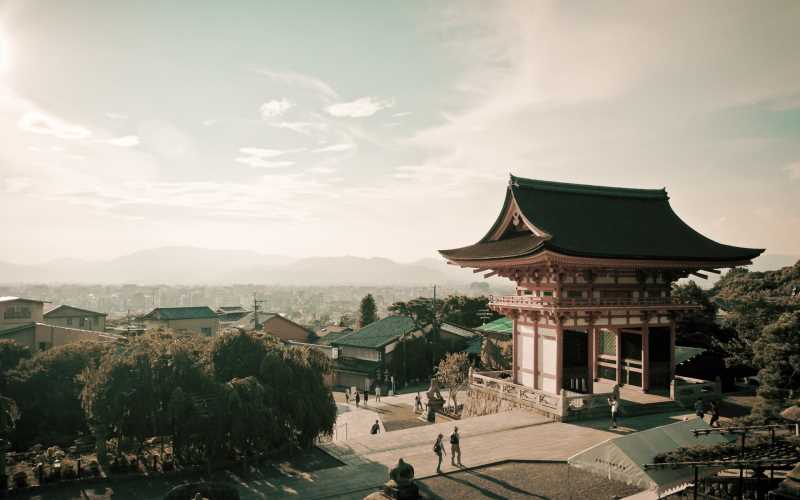 html class标签属性的值
什么软件可以纠正html代码错误